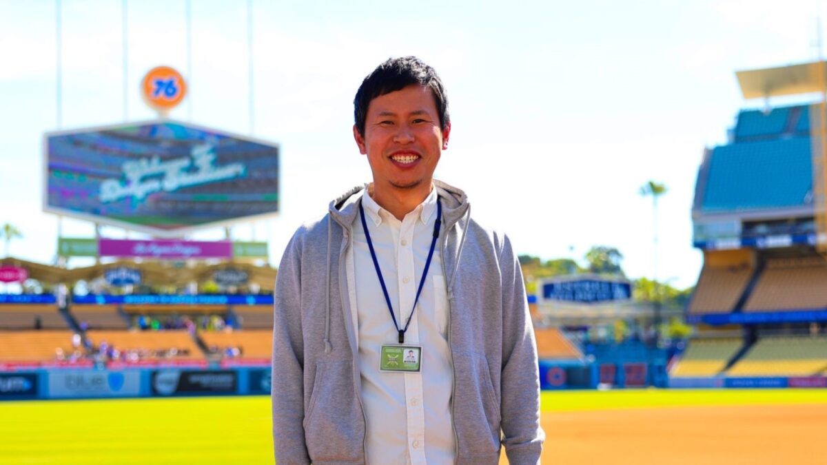 スポーツニッポン新聞社